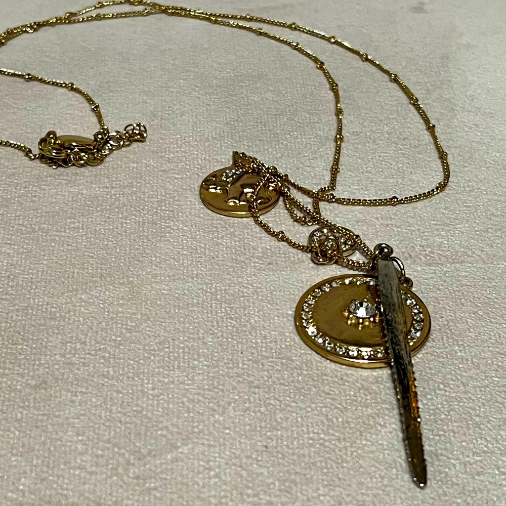 WHBM gold tone necklace